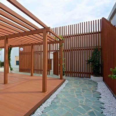 ราคาดี ภายนอก WPC Pergola รัดสนิมผสมไม้ Patio Pergola ออนไลน์